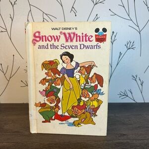 Vintage Disney Snow White and the Seven Dwarfs Book